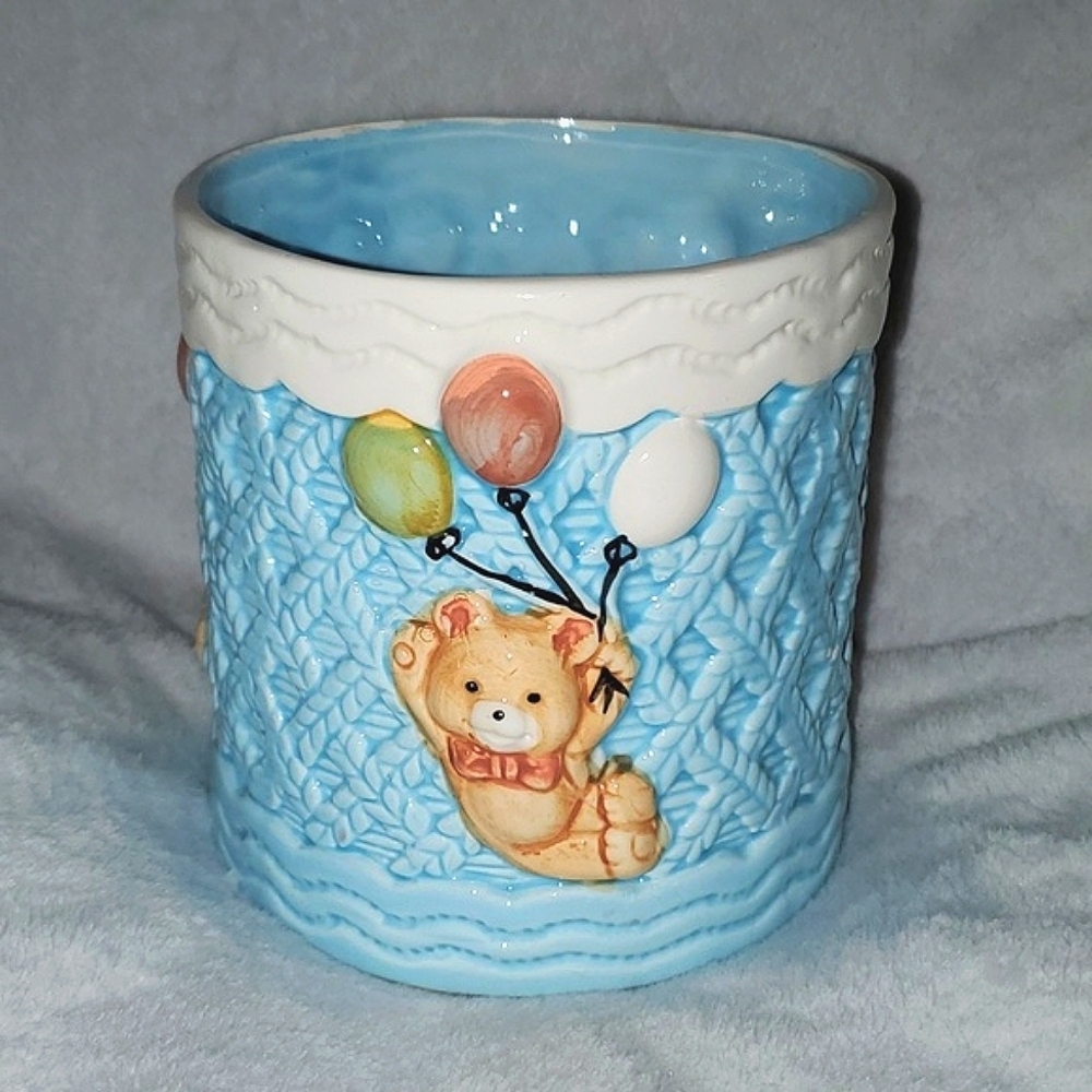 Relpo Vintage Bears with Balloons Planter